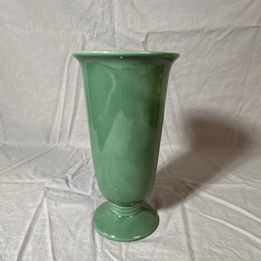 Haeger Green Ceramic Vase J8A Art Pottery Glossy Solid Printed Backstamp